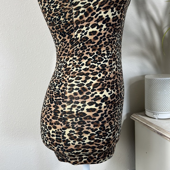 Heart & Hips M Animal Print Tank - Picture 7 of 12